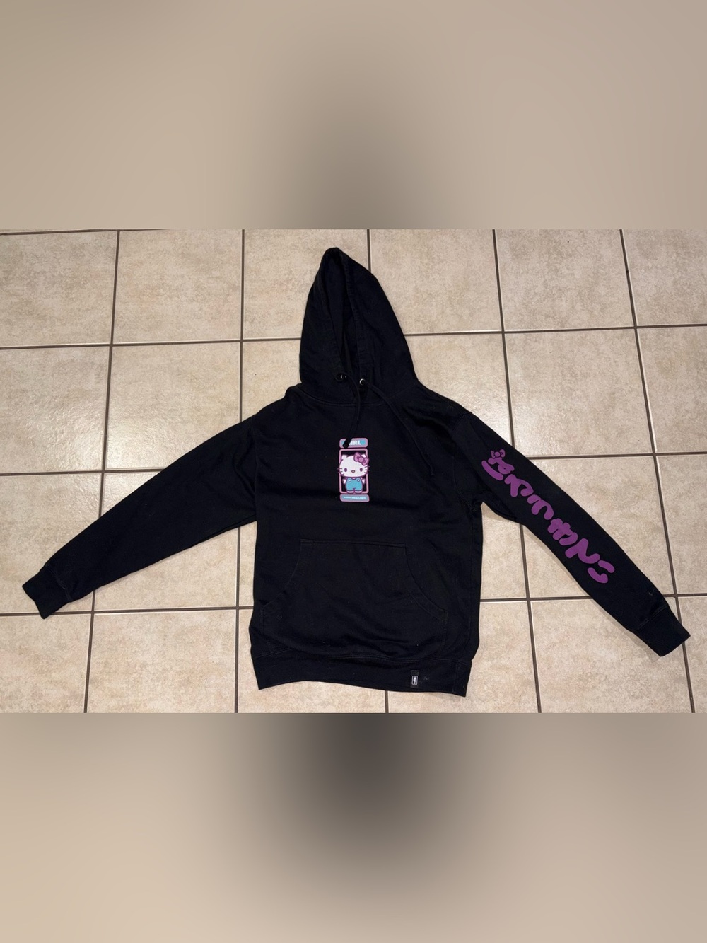 Girl skateboards Sanrio Hello Kitty Black Pullover Hoodie with Pink & Teal small